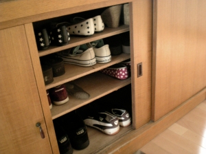 The shoe cupboard, or getabako.